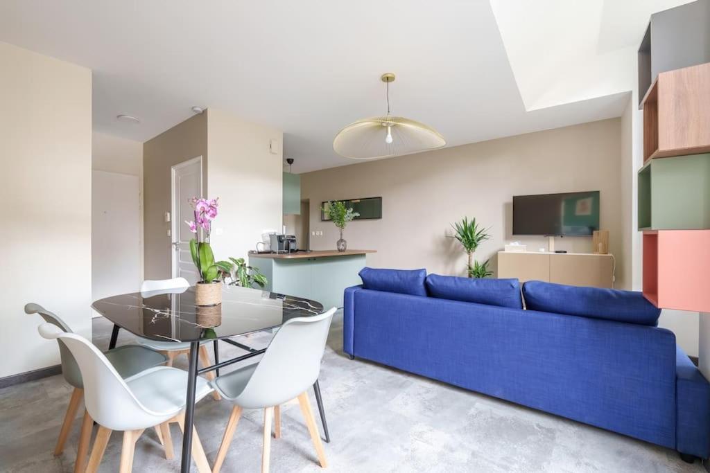 Appartement Lumineux Avec Cour Chaumont  Esterno foto