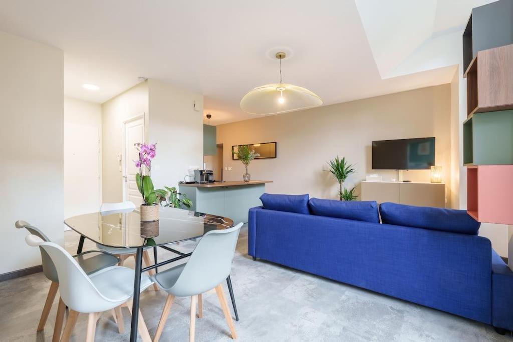 Appartement Lumineux Avec Cour Chaumont  Esterno foto