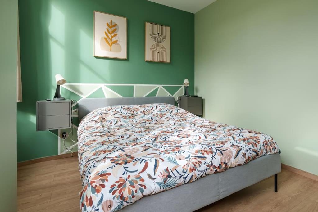 Appartement Lumineux Avec Cour Chaumont  Esterno foto