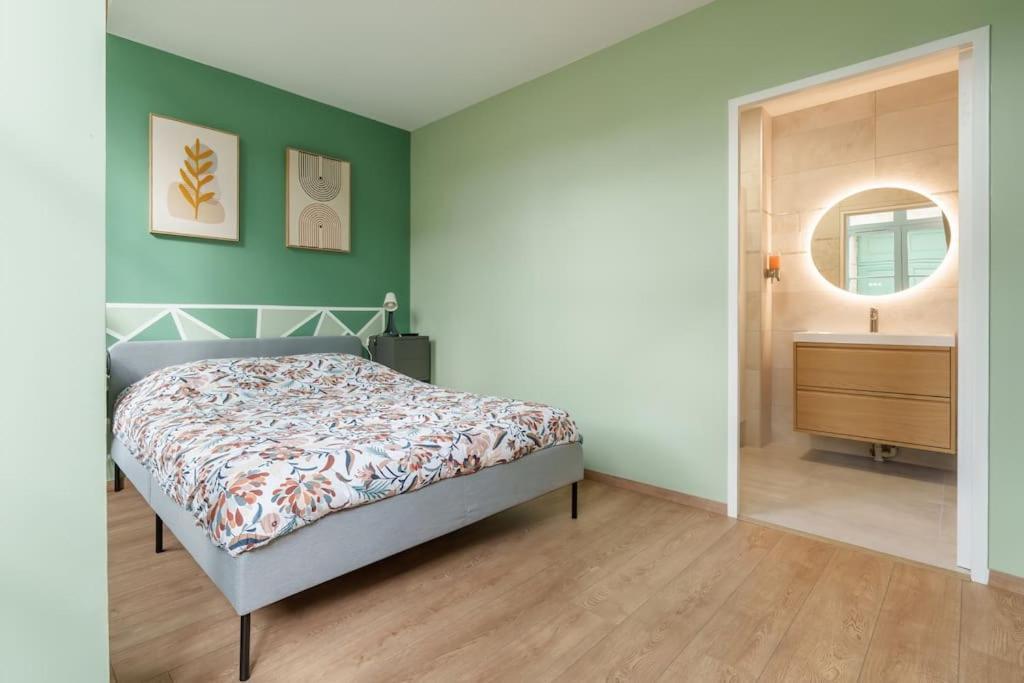 Appartement Lumineux Avec Cour Chaumont  Esterno foto