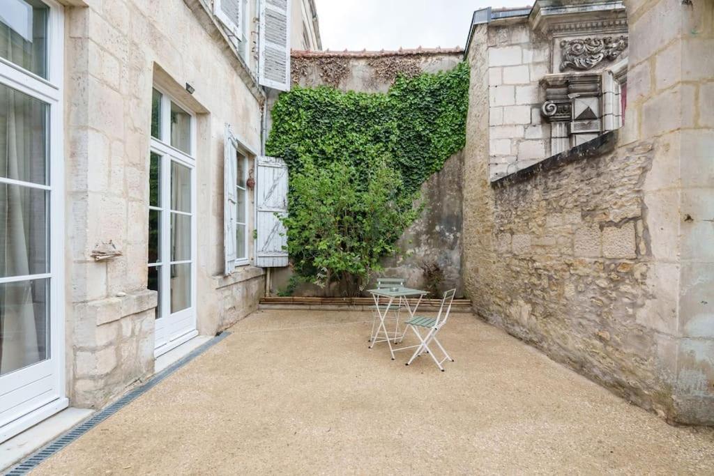 Appartement Lumineux Avec Cour Chaumont  Esterno foto