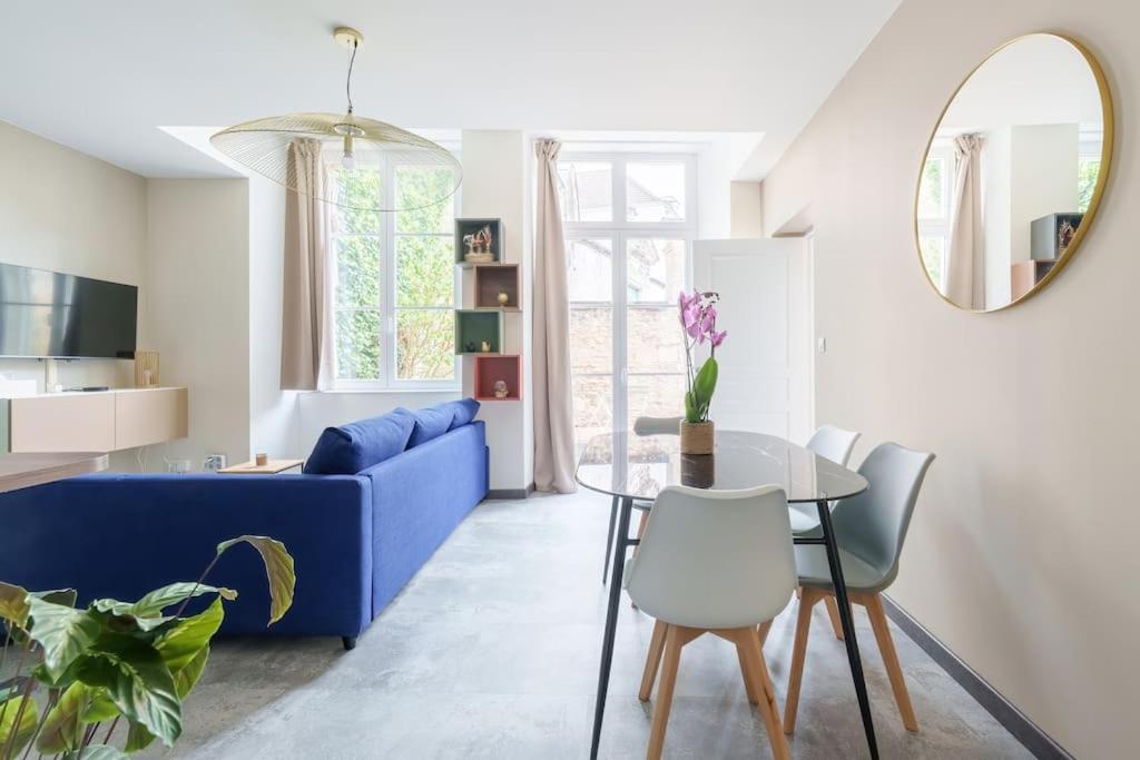 Appartement Lumineux Avec Cour Chaumont  Esterno foto